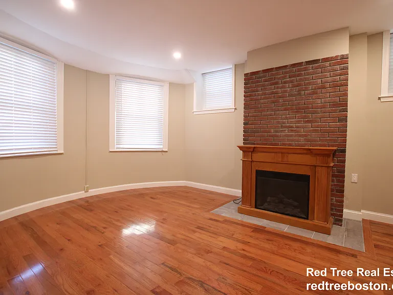 1874 Beacon St — Photo 5