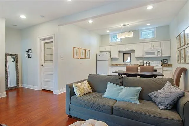 2327 Soniat St #B — Photo 3