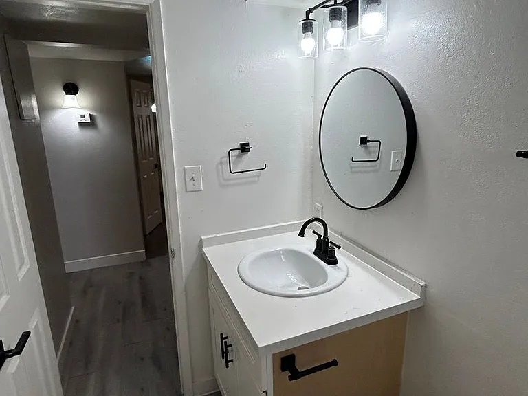 MOVE IN SPECIAL! $0 DEPOSIT OAC — Photo 24