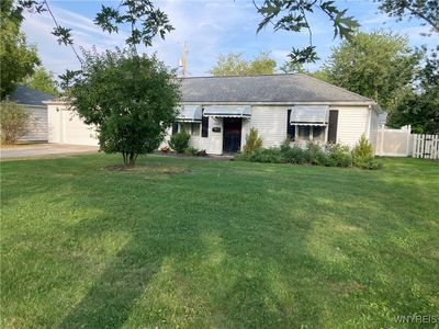 447 Campus Dr, Amherst, NY, 14226