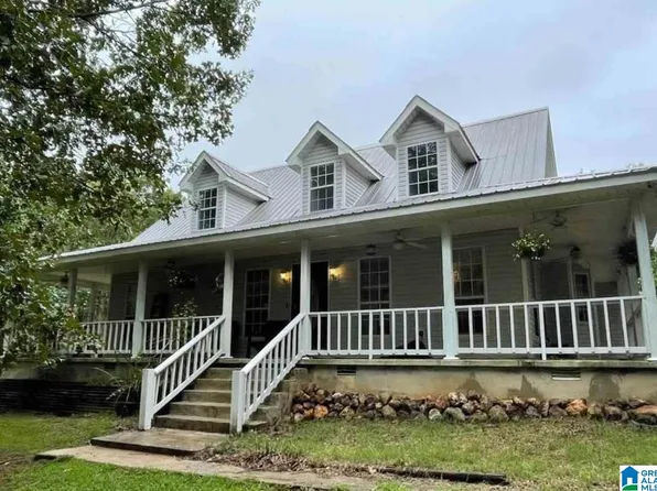 1415 Arrowhead Ln, Talladega, AL 35160