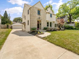 2674 Kent Rd, Columbus, OH 43221