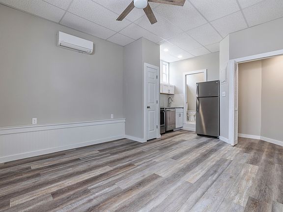 5th image of 611 2nd St APT 1