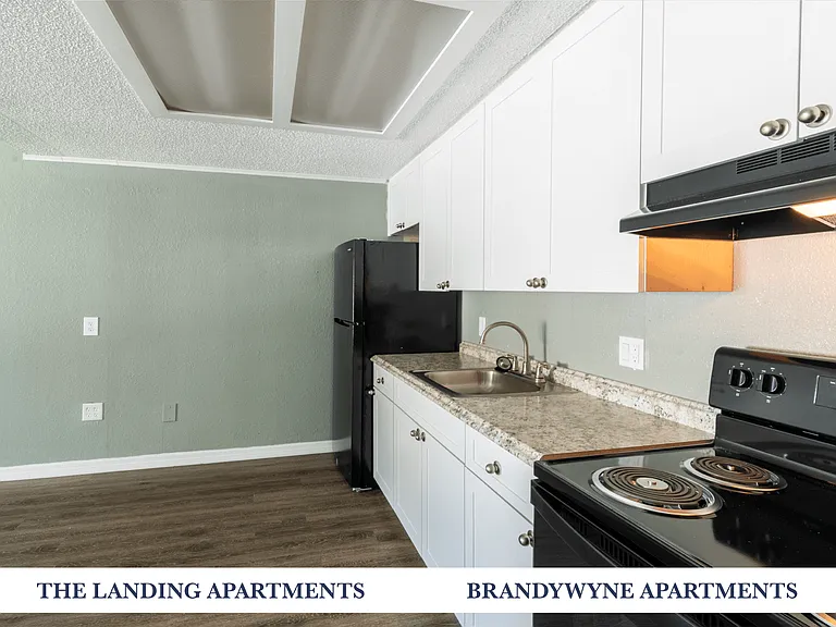 The Landings Apartment Homes — Photo 5
