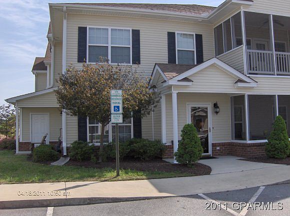 1st image of 1946 Tara Court #103