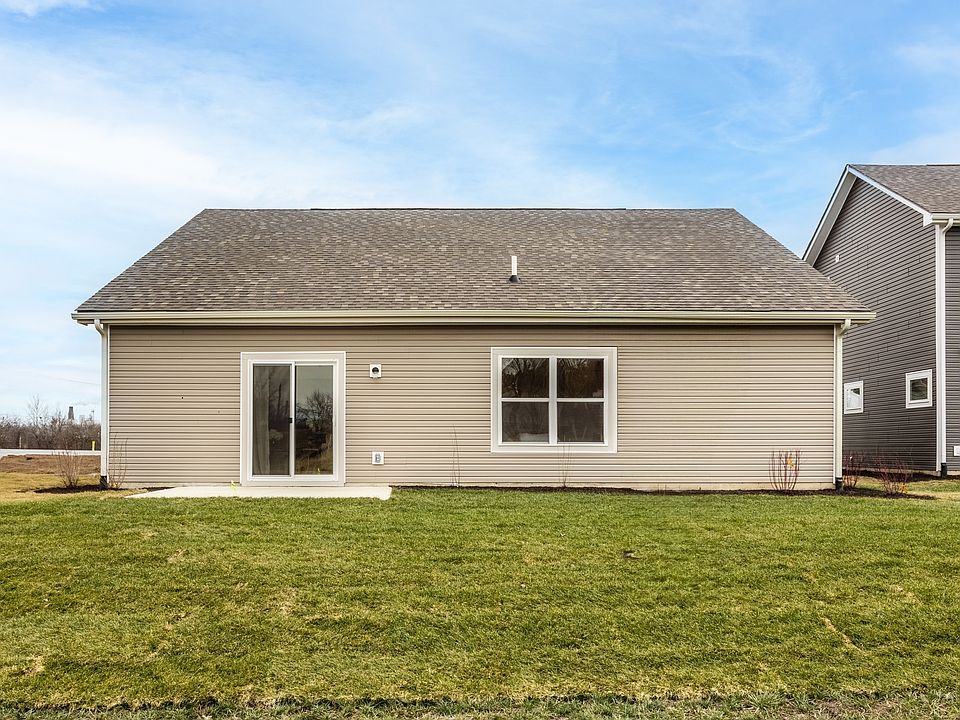 2nd image of 176 Luna Pl