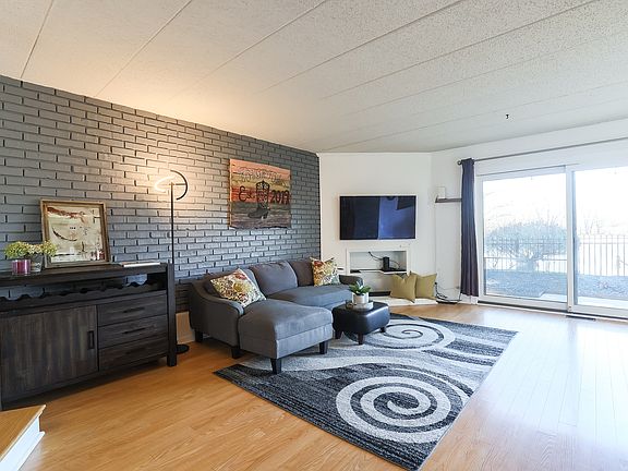 5th image of 1316 Cass Ln W APT 101
