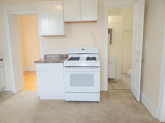 5th image of 1040 N Hermitage Ave APT 1