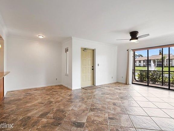 4th image of 1935 SW Silver Pine Way #1171