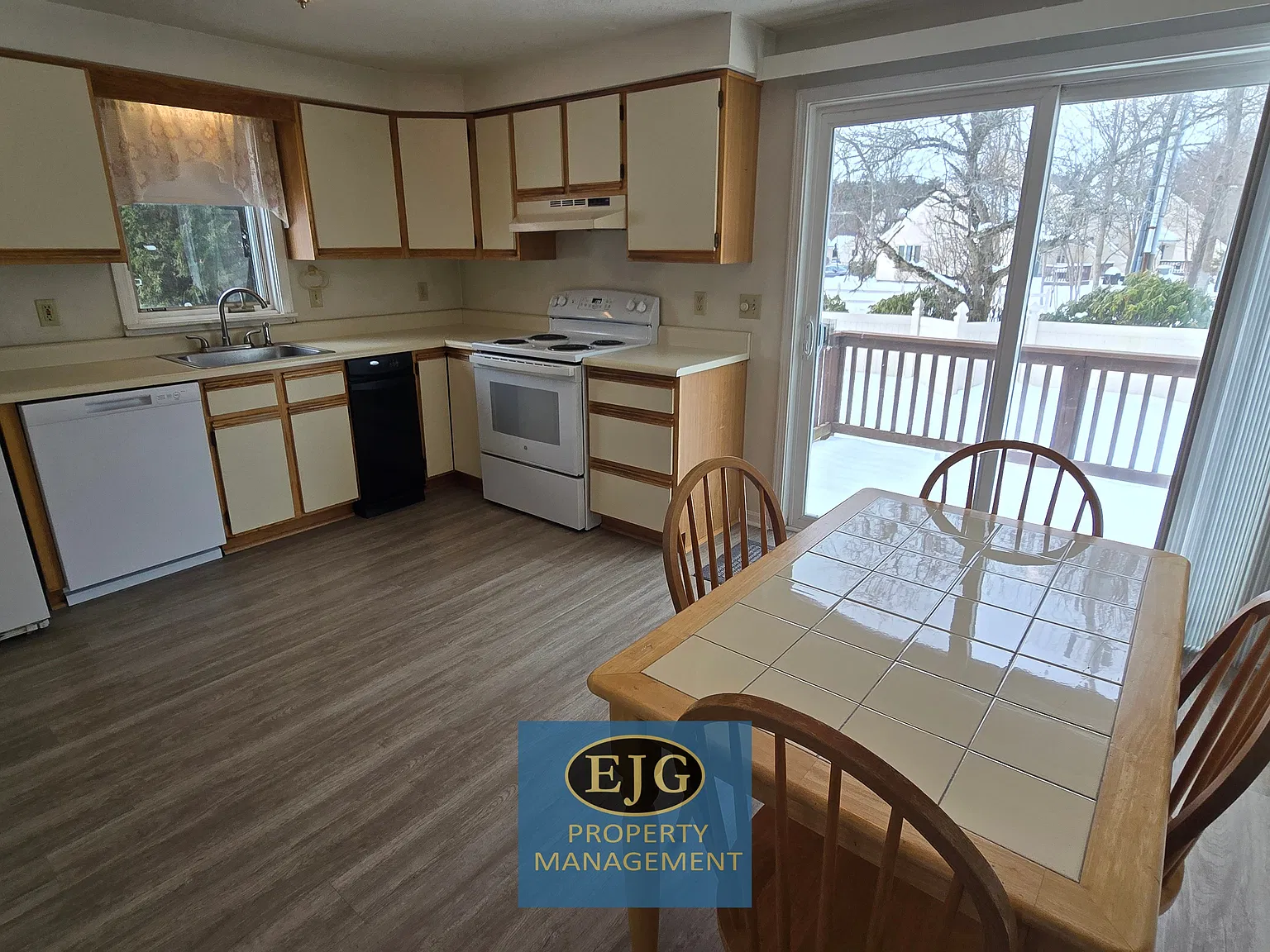 3 bed, $2,600 — Photo 1