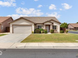 11818 Darlington Ave, Bakersfield, CA 93312