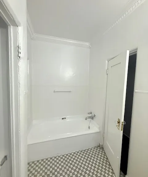 6626 Franklin Ave #303 — Photo 18