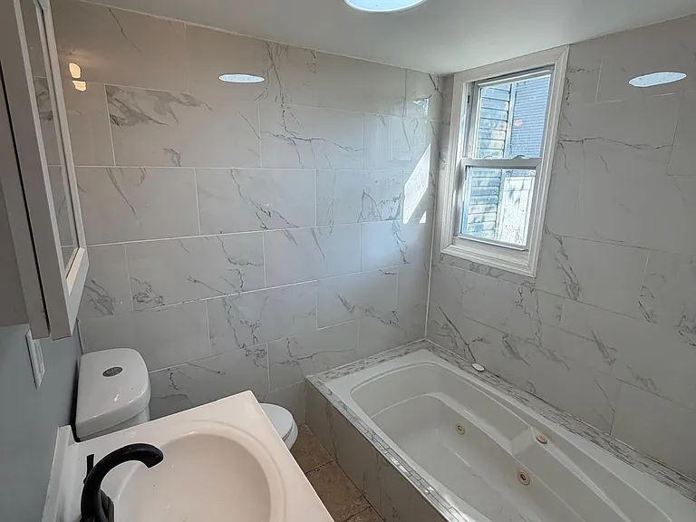 13 Grove Ter — Photo 5