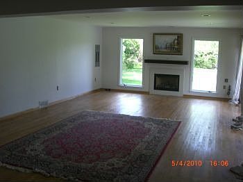3rd image of 1261 Bradley Dr
