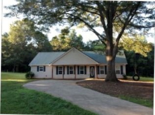 174 Whooping Crk Ch Rd, Carrollton, GA 30116