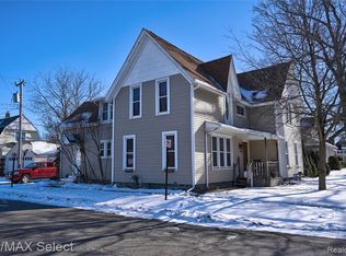 746 N Main St, Lapeer, MI
