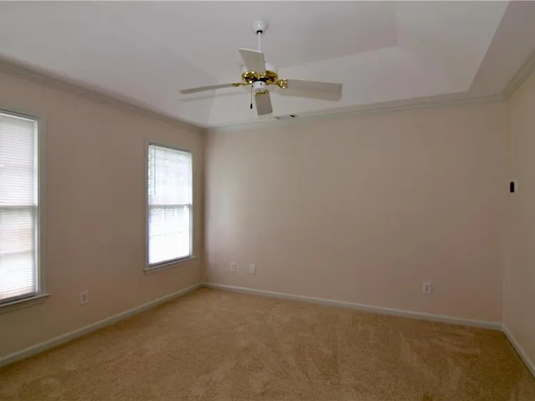 3060 Winston Terrace Ct — Photo 15
