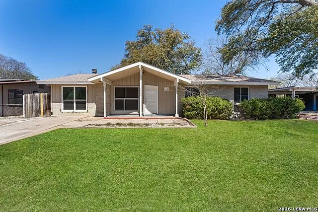 5035 Village Crst — Photo 2