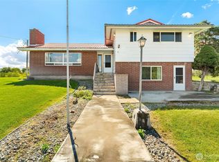 44 Grange Rd, Brewster, WA 98812