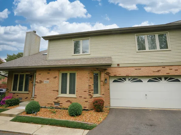 7908 W Tiffany Ct #7908, Palos Hills, IL 60465