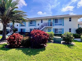 209 Palm Dr APT 1, Naples, FL 34112