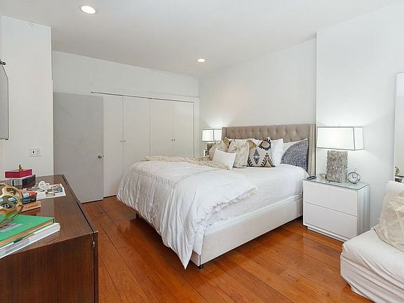 5th image of 227 10th Ave #2NDFL