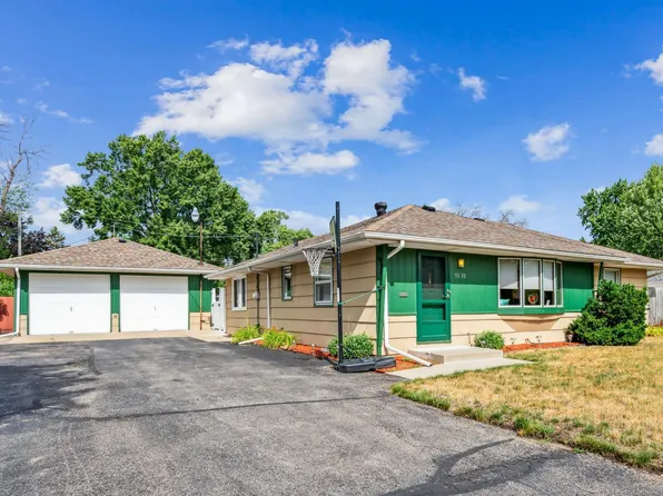 9030 12th Ave S, Bloomington, MN 55425