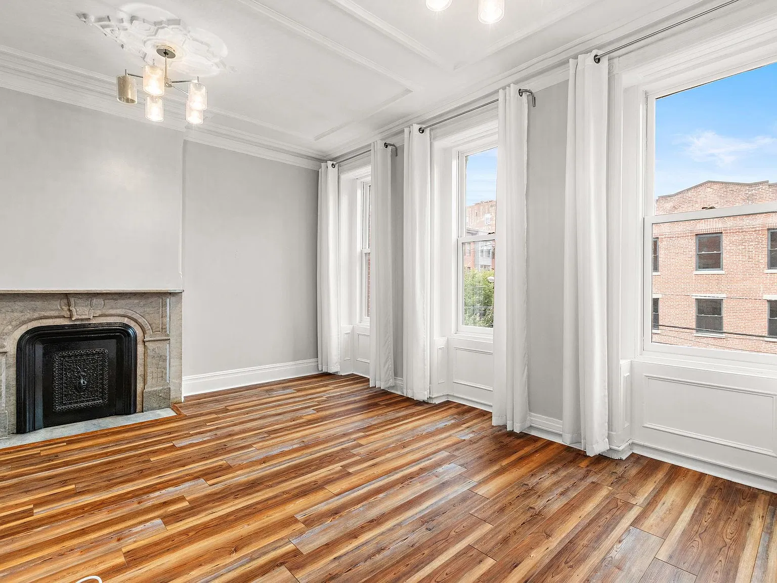 69 Wayne St — Photo 1