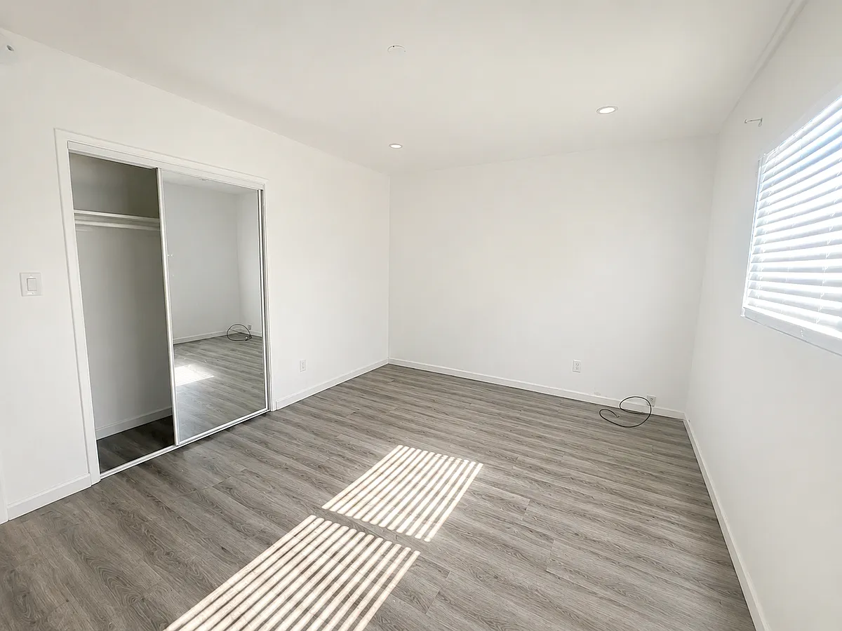 Building Photo - 1442 W 220th St #1440