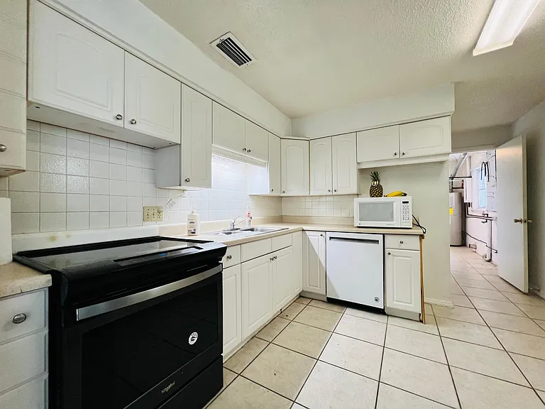 440 Nora Ave — Photo 16