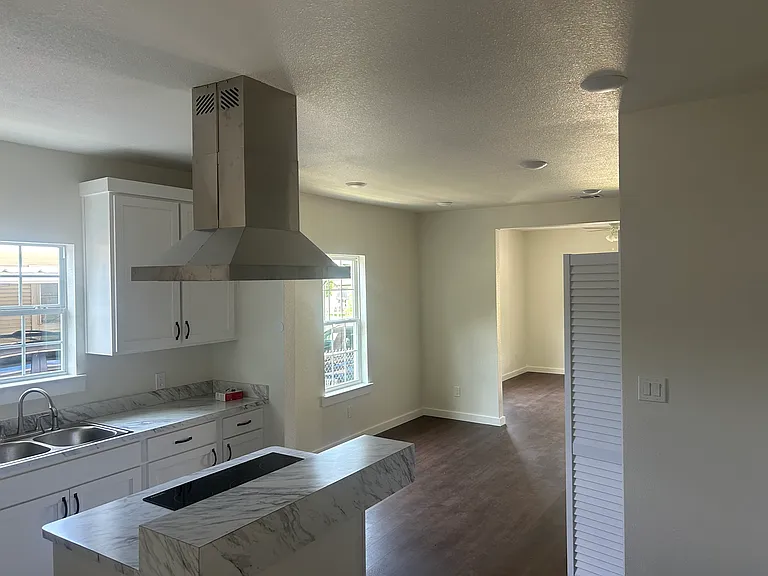 2315 Pearl Ave — Photo 7