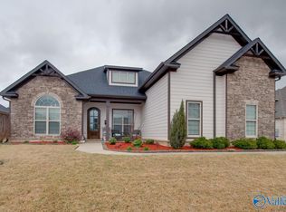4417 Lake Willow Blvd, Owens Cross Roads, AL 35763