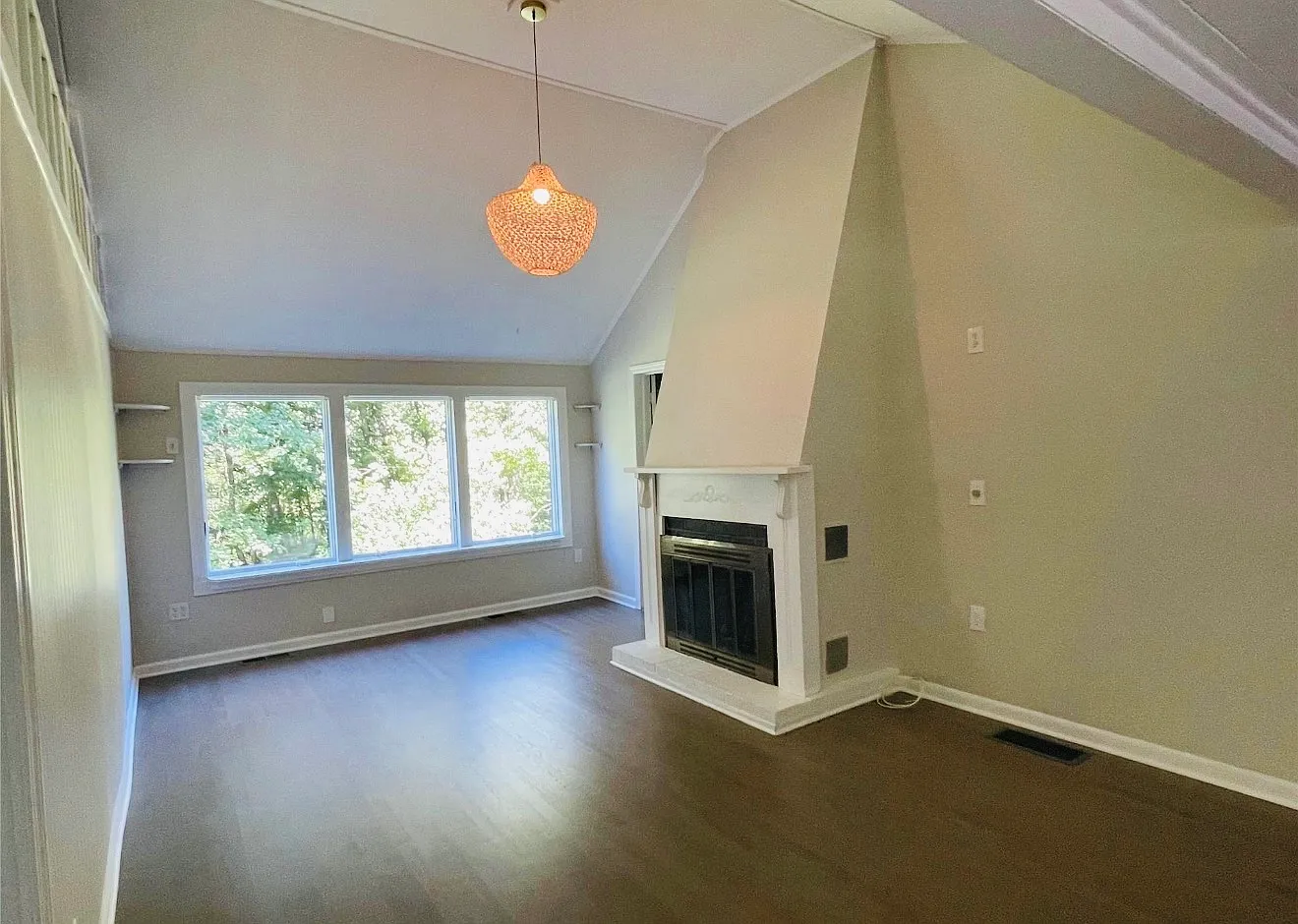 1 bed, $3,700 — Photo 1