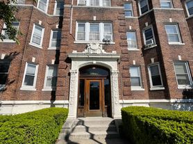 1637 Commonwealth Ave
