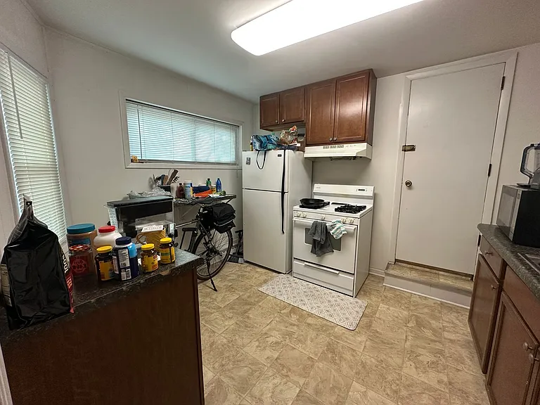 1202 Chandler St. — Photo 6