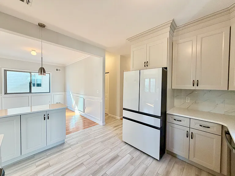 356 Bryson Ave #1F — Photo 14