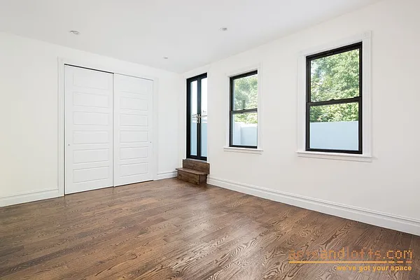 Rented by aptsandlofts.com | media 53