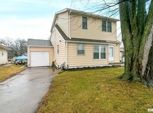 2331 N Division St, Davenport, IA 52804