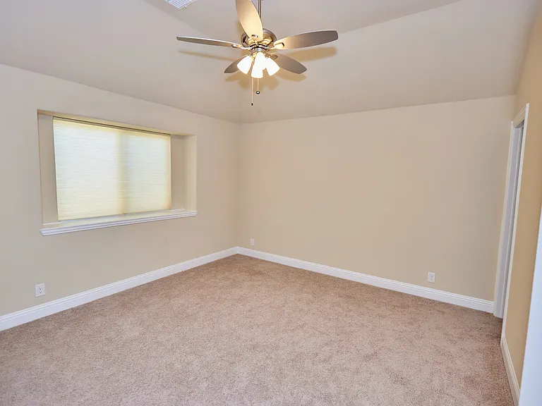 1460 Waterton Dr — Photo 21