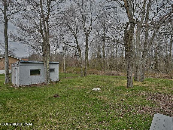 4th image of 113 Ward Ave