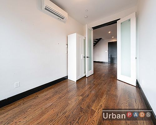 5th image of 348 Irving Ave #2