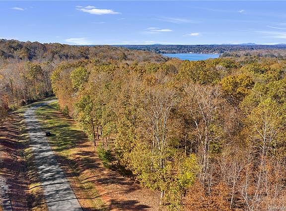 2nd image of 9525 Sweetleaf Pl #188