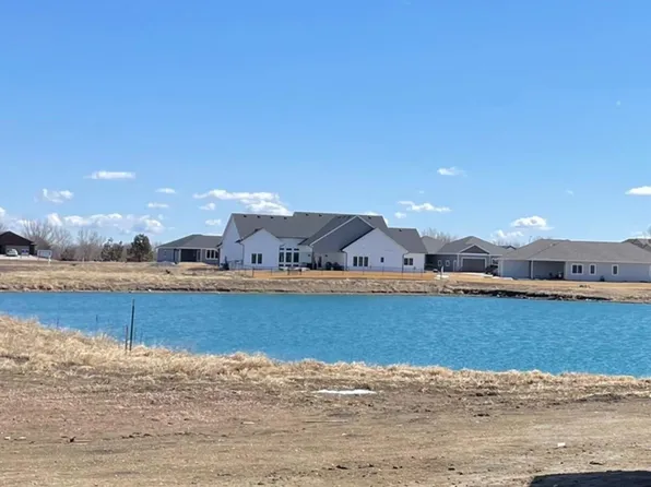 1107 N Vandemark Ave, Hartford, SD 57033