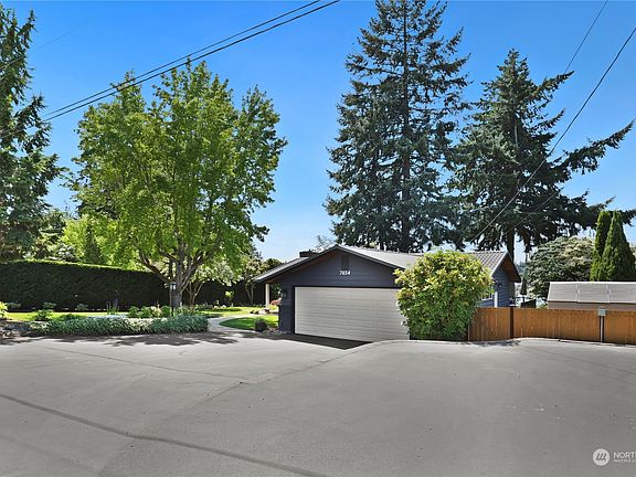 3rd image of 7654 84th Avenue Court NW
