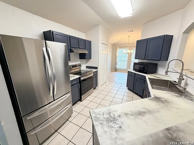 3 bed, 2.0 bath, 1491 sqft, $1,595 — Photo 4