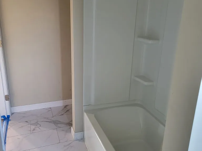 14 Clarendon St #1 — Photo 3