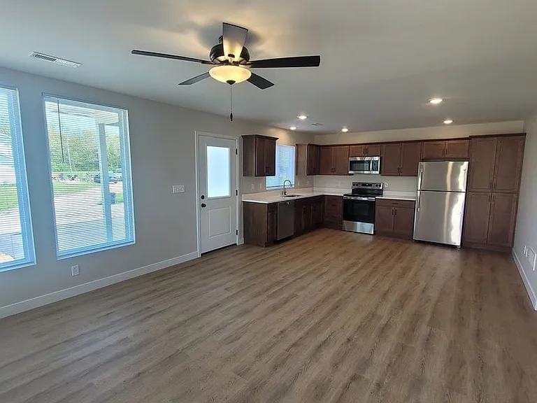 4604 Alan Ln. — Photo 4