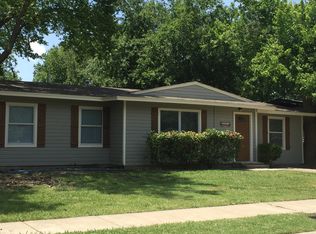 2010 Brookshire St, Arlington, TX 76010