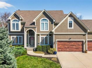 2612 SW Wintercreek Dr, Lees Summit, MO 64081