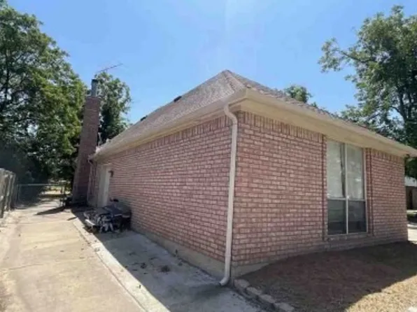 5105 Bueno Dr, Granbury, TX 76049